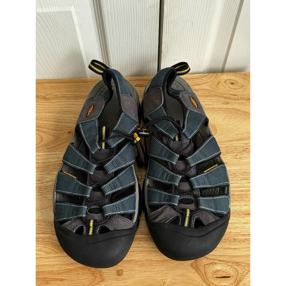 KEEN Size 10.5 Newport H2 Waterfront Sandal Blue and Grey Men’s